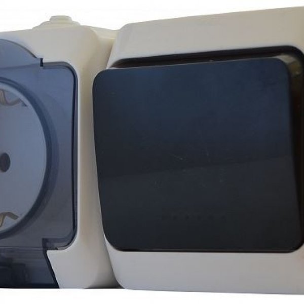 Блок - розетка 2Р + PE (прозрачная крышка) + одноклавишный выключатель (черная клавиша) 2РЗ16-З-СЗ-1-IP44N АСКО-УКРЕМ - 2РЗ16-З-ВЗ-1-IP44N